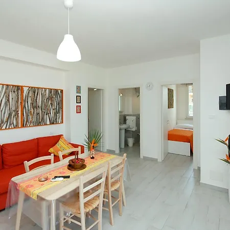 Barbara...a 100 Passi Dal Mare!!!! 拉斯卡里