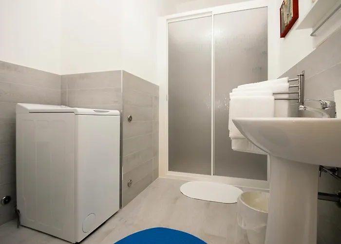 Barbara...a 100 Passi Dal Mare!!!! Villa Lascari